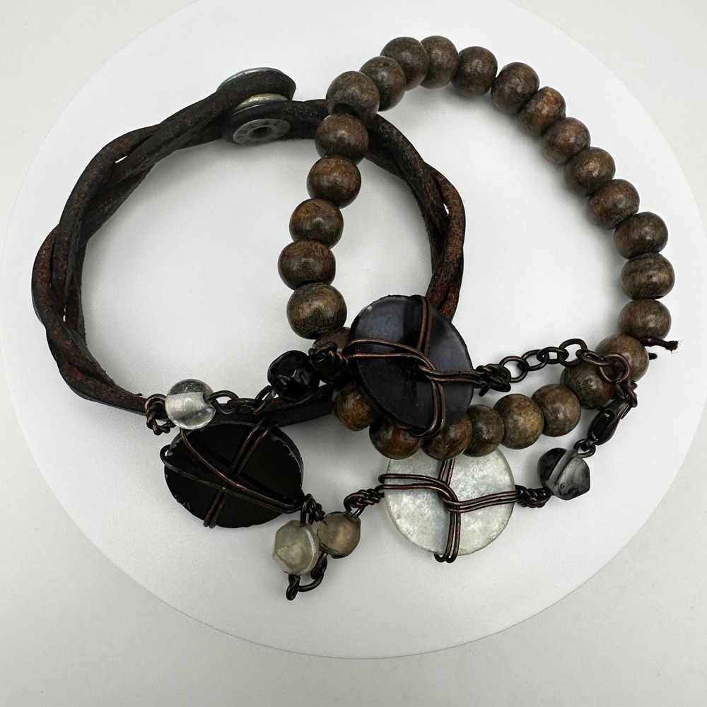 Vintage 80s Boho Layer Leather & Wood Bead Bracelets Wire-Wrapped Charms Jewelry - Picture 2 of 13